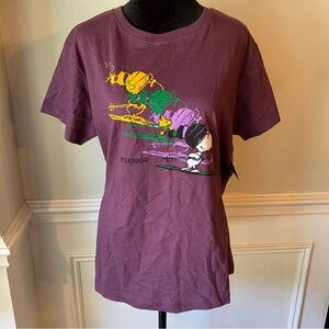 NWT Peanuts Steamboat Snoopy Graphic T-Shirt